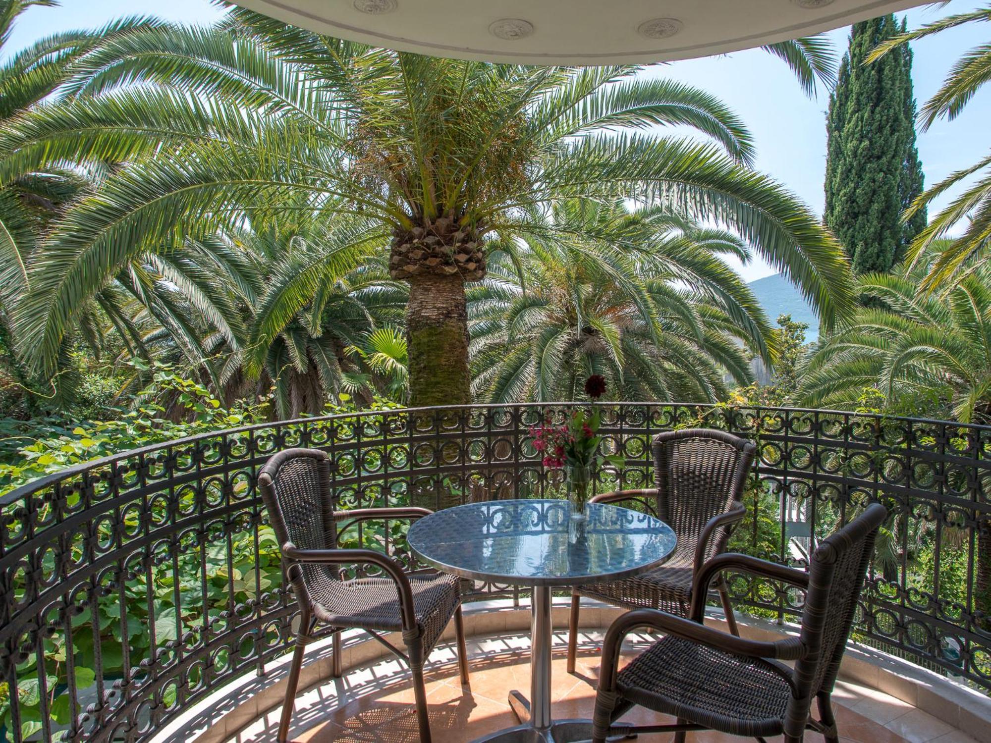 Apartments Dikan Херцег-Нови Экстерьер фото